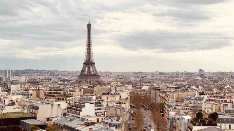 Quel est le plus grand cabaret de Paris ?