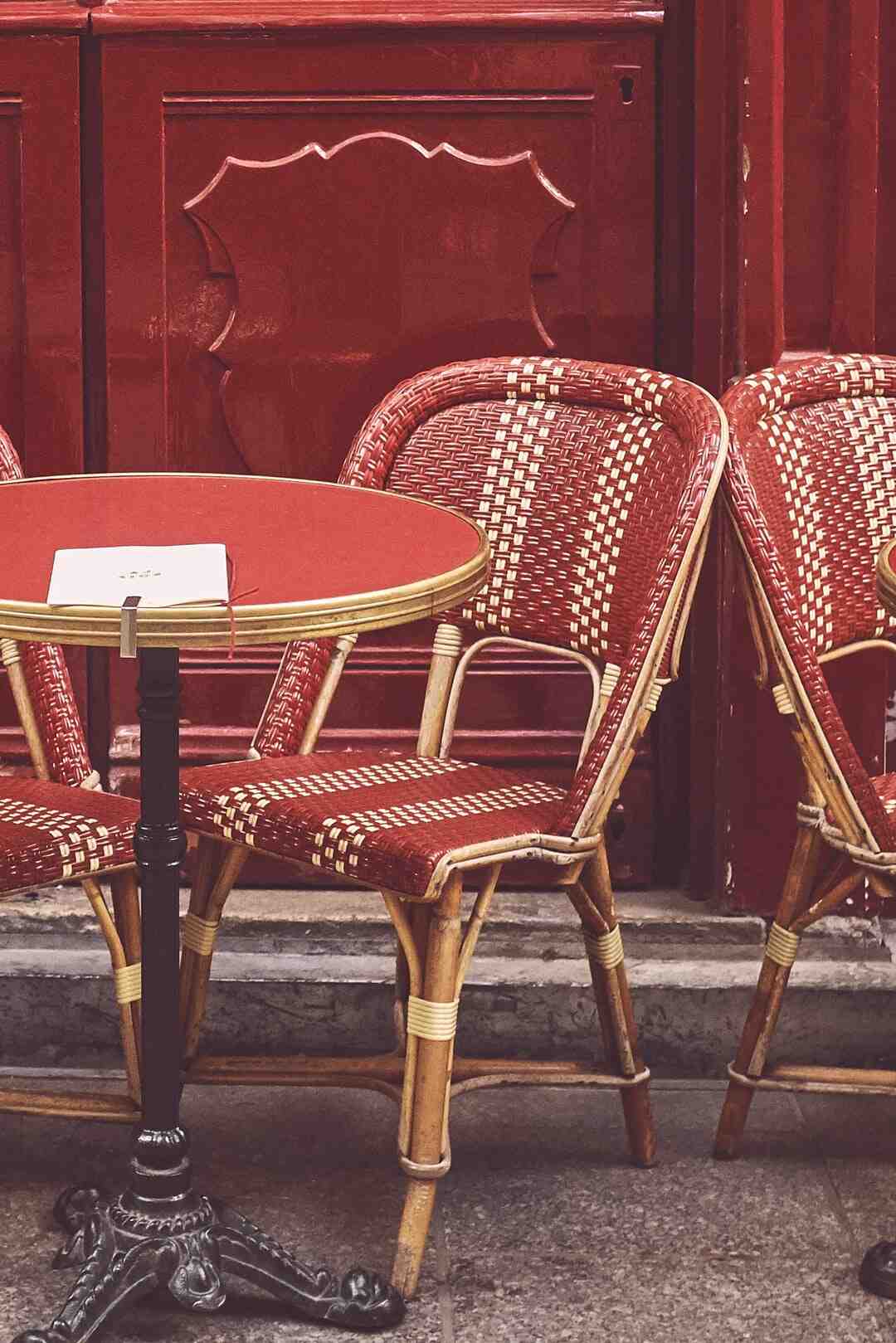 Quelle est la différence entre le Lido et le Moulin Rouge ?