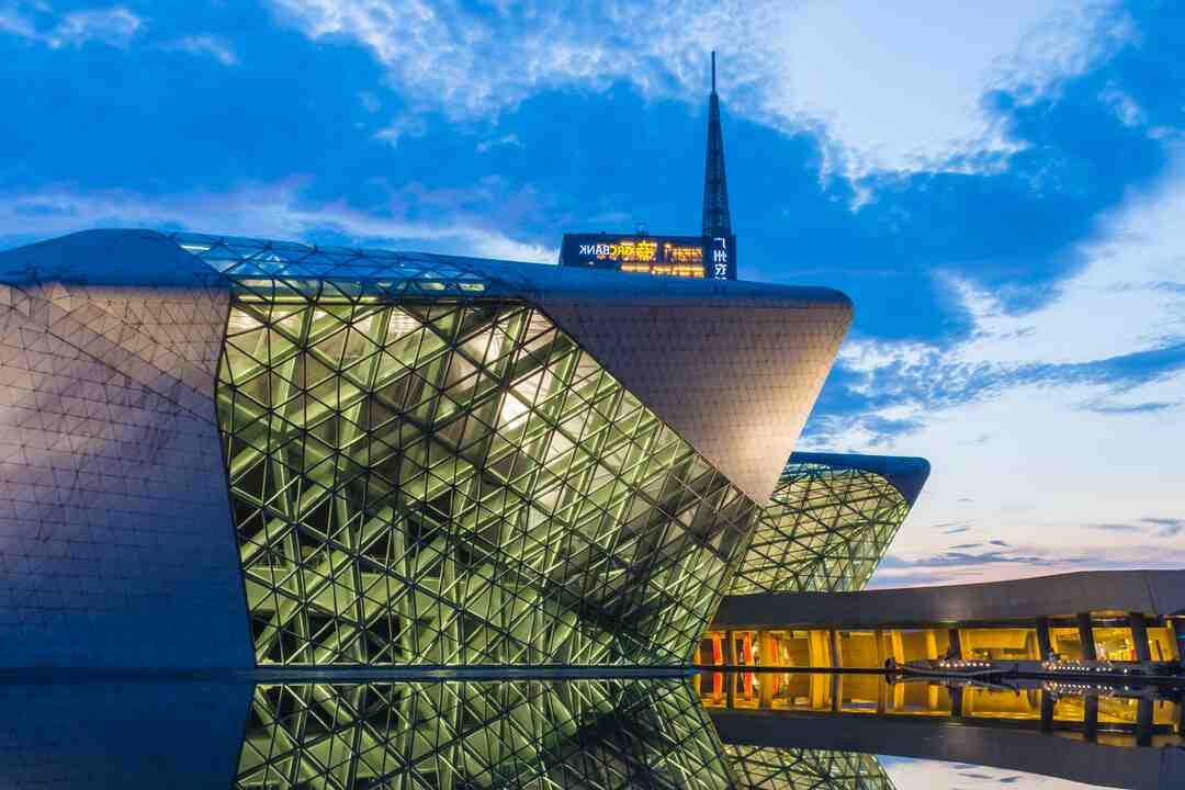 Quelles sont les caractéristiques d'un opéra ?