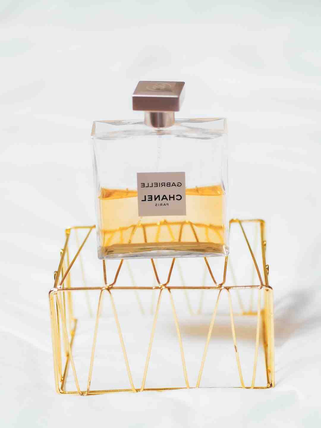 Qui est Monsieur Schmitt analyse ?