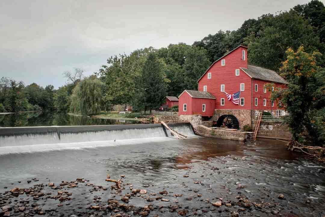 Comment s'appellent les danseuses du Moulin Rouge ?