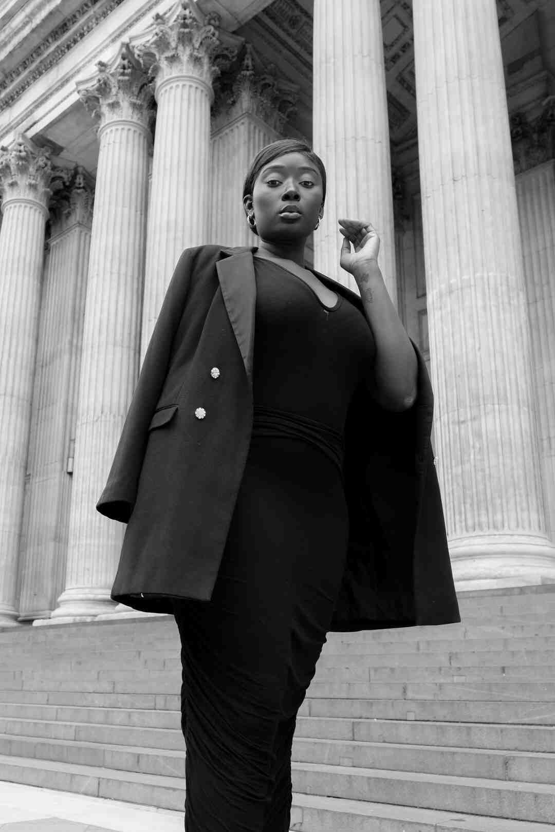 Quels sont les quatre formes d'expression artistique présente dans l'opéra ?