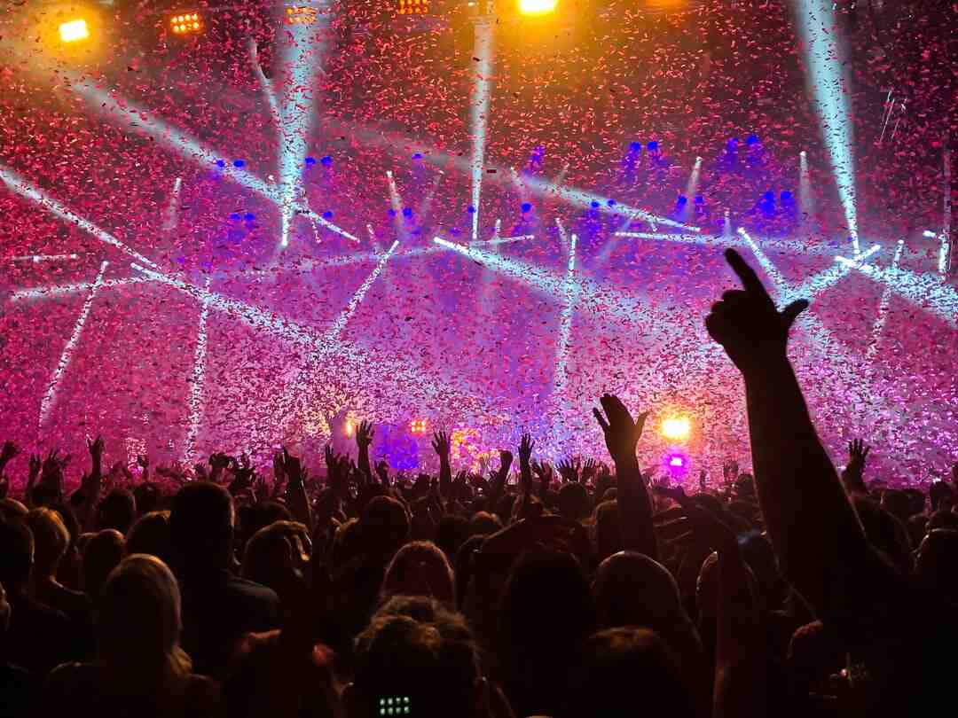 Comment être tout devant à un concert ?