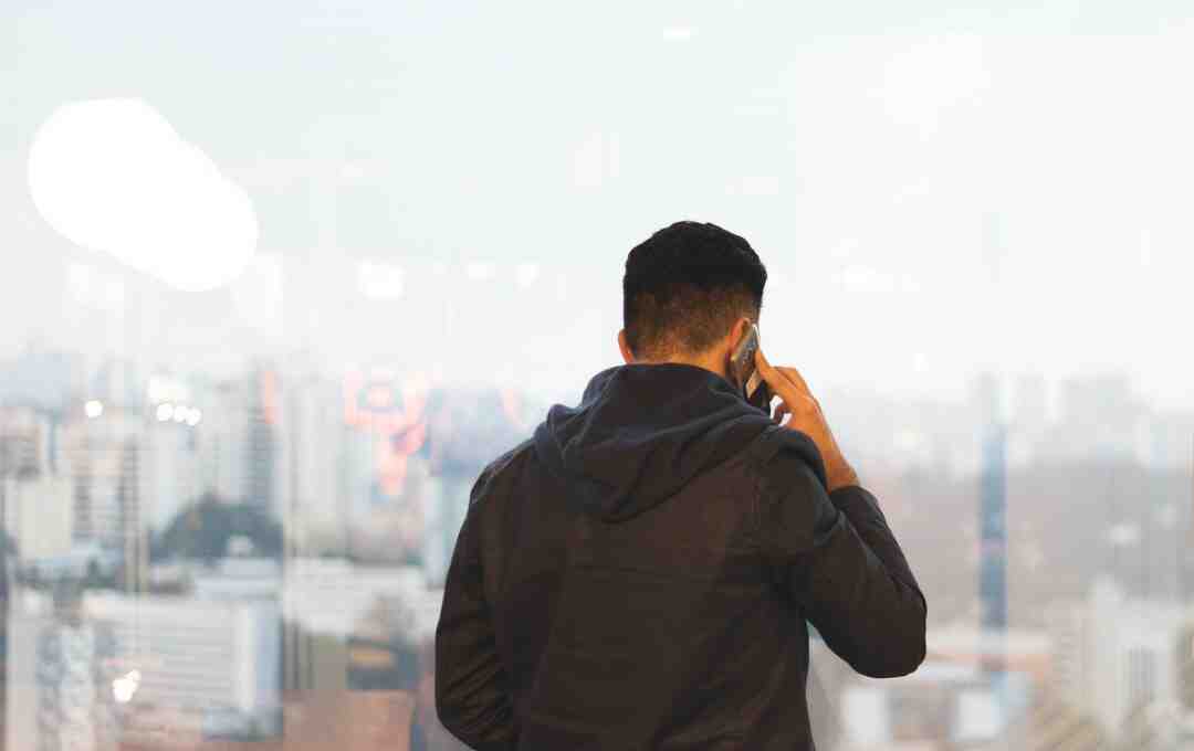 Comment s'appelle les gens qui font du théâtre ?