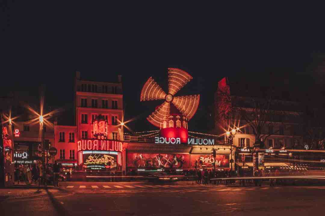 Comment s'habiller pour aller voir un spectacle ?