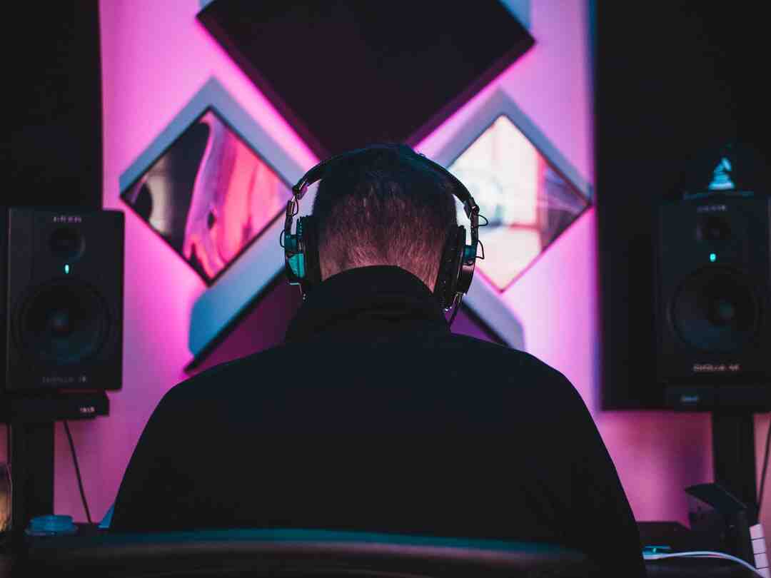 Comment faire la promotion d'un chanteur ?