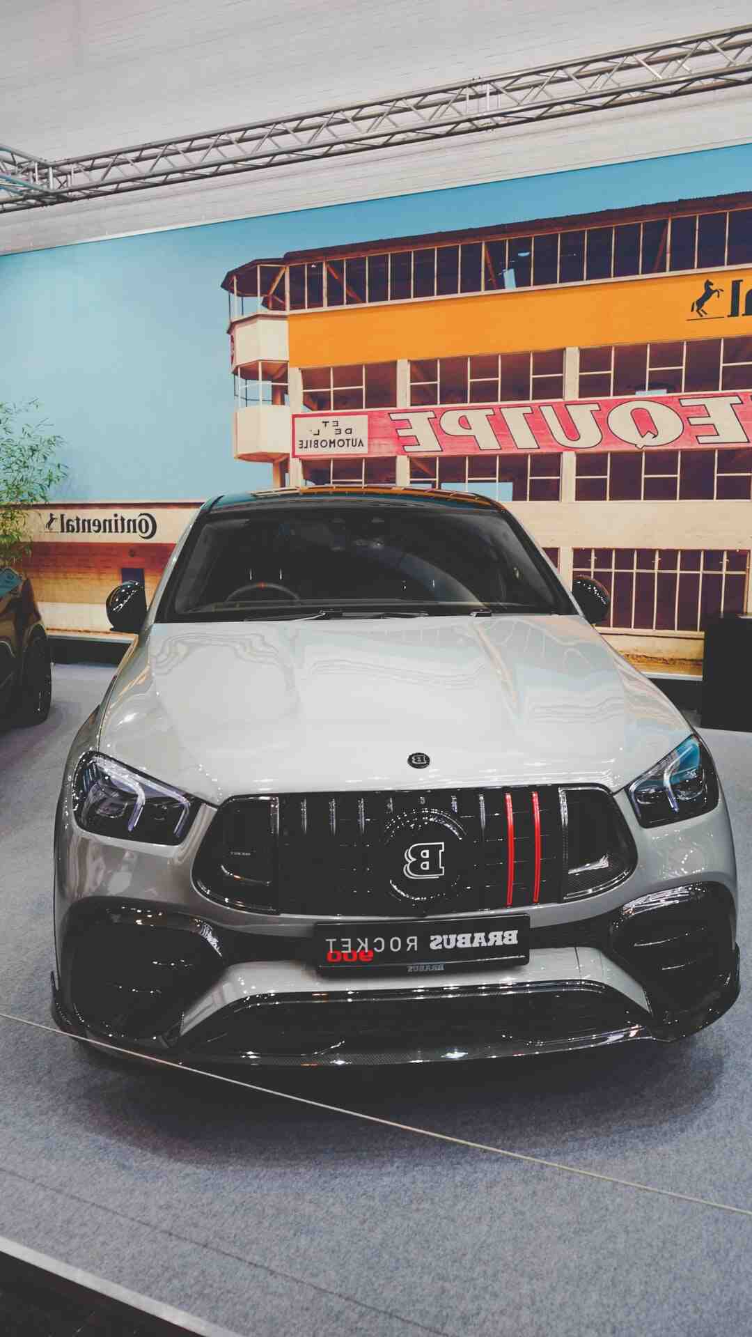 Comment se présenter avec humour ?