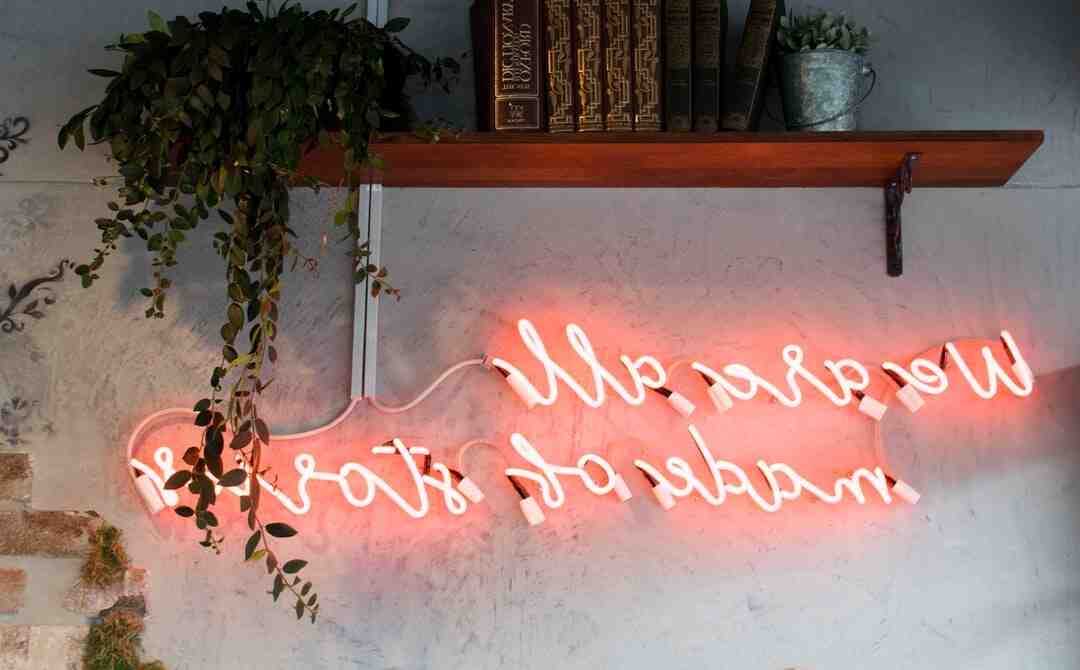 Où sont placés les musiciens lors des représentations d'opéra ?