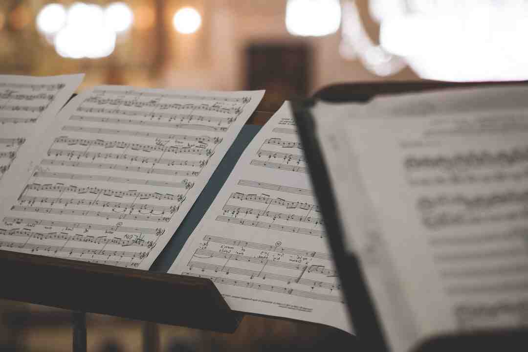 Quelles sont les caractéristiques de l'opéra ?