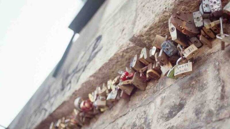 Comment télécharger des films sur Opera ?