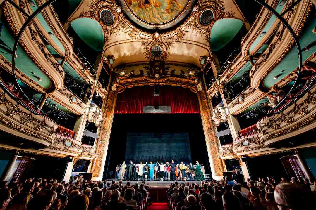 Est-ce que le navigateur Opera est gratuit ?